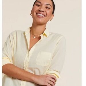 LAST CHANCE | Grayson The Hero Button Up in Yellow